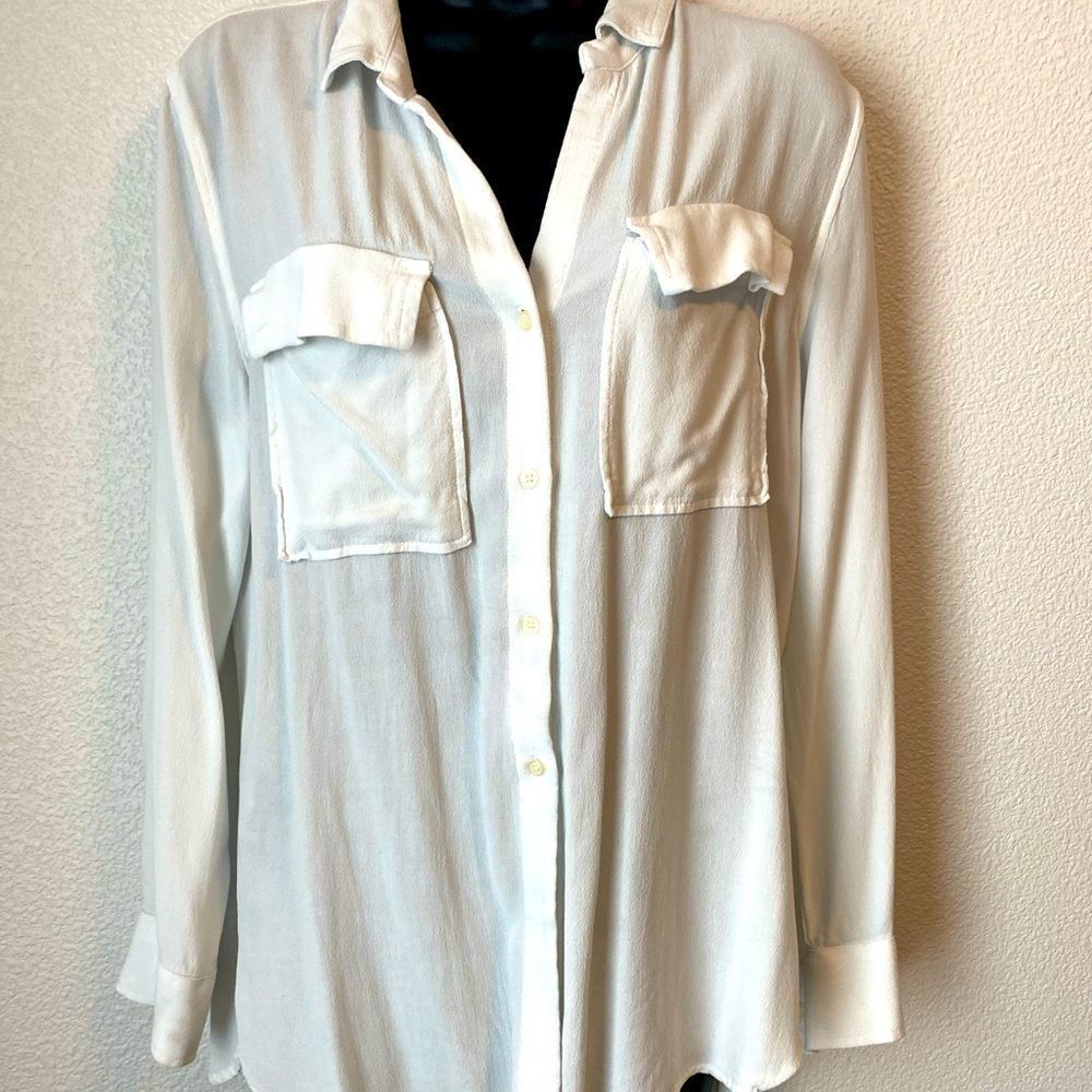 NWOT GAP button down top!